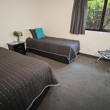 Palm City Motor Inn Napier Exteriör bild